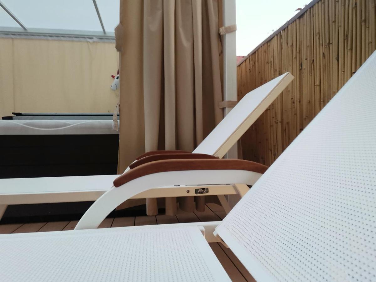 Apartman Hola Novigrad Istria Exteriör bild