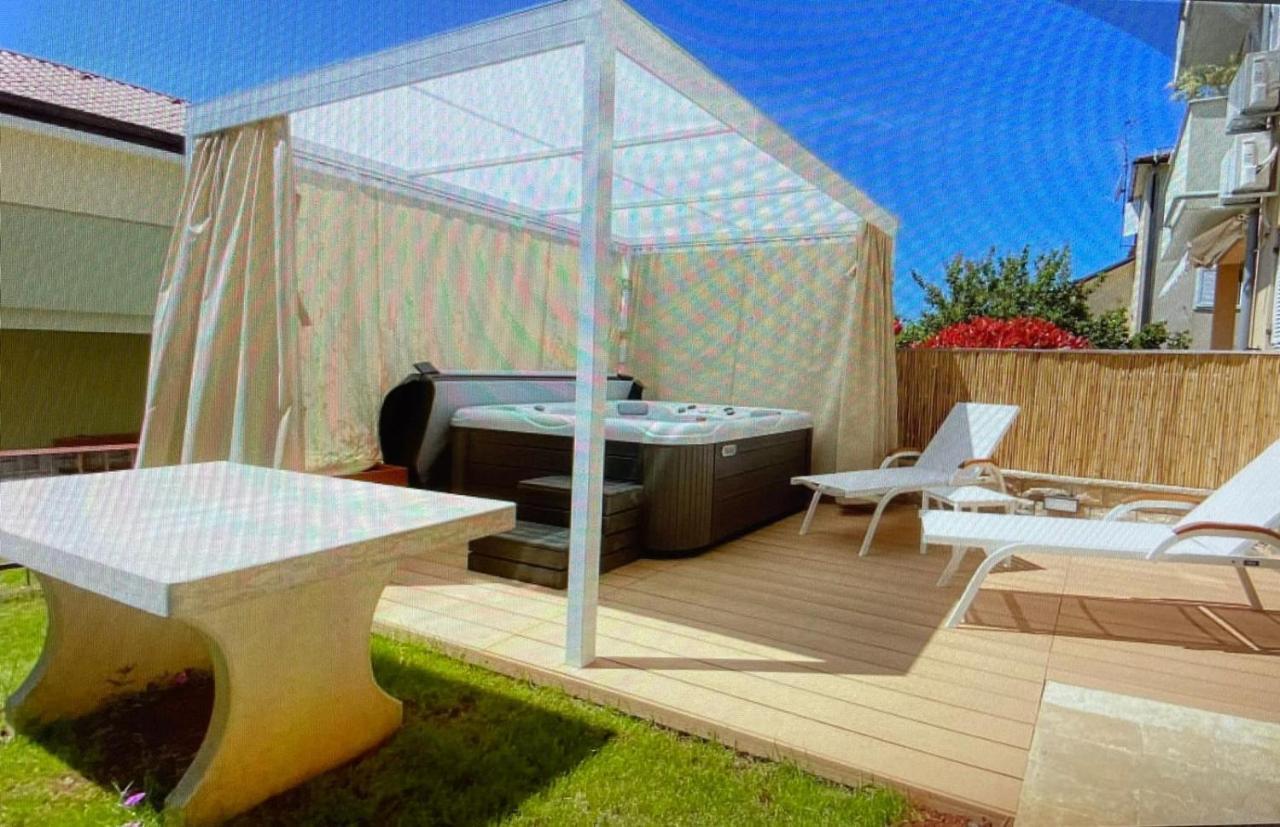 Apartman Hola Novigrad Istria Exteriör bild