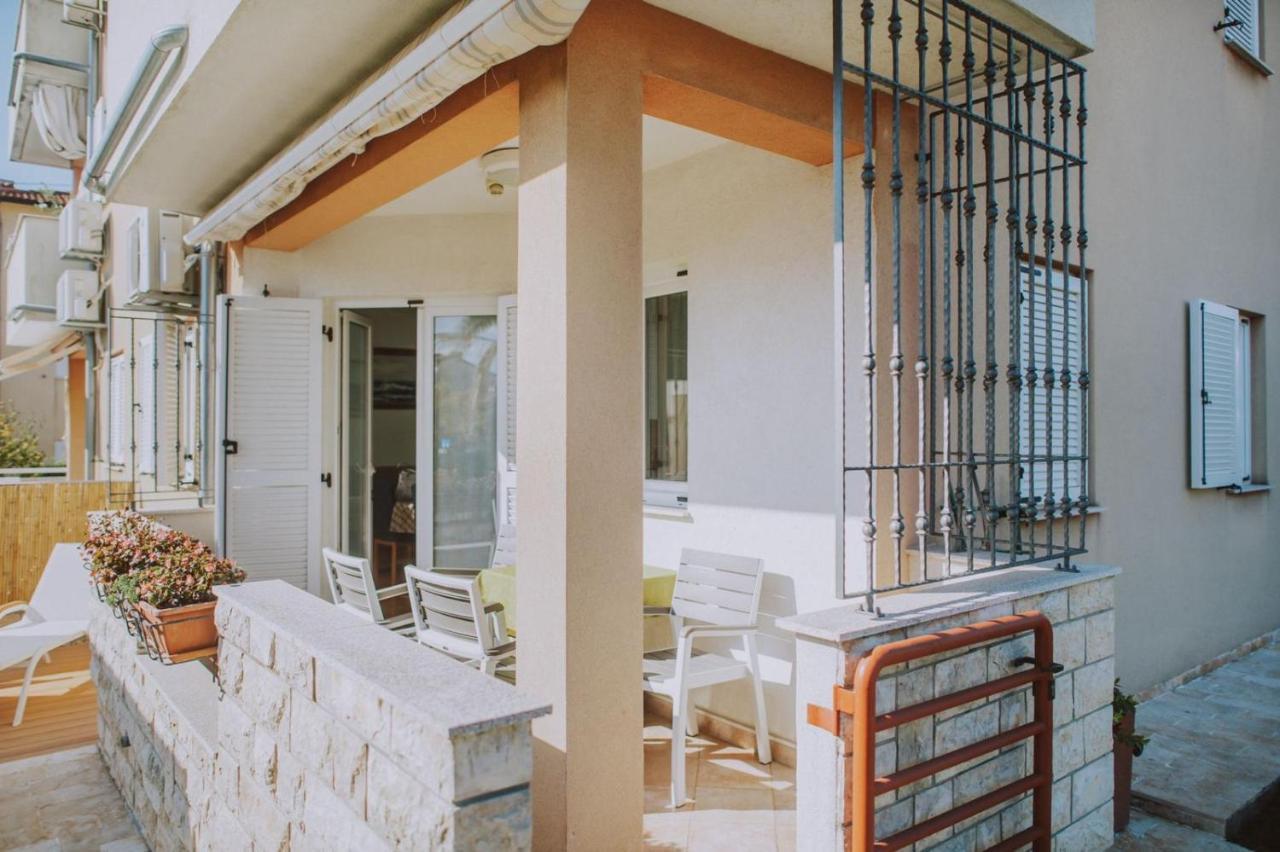Apartman Hola Novigrad Istria Exteriör bild