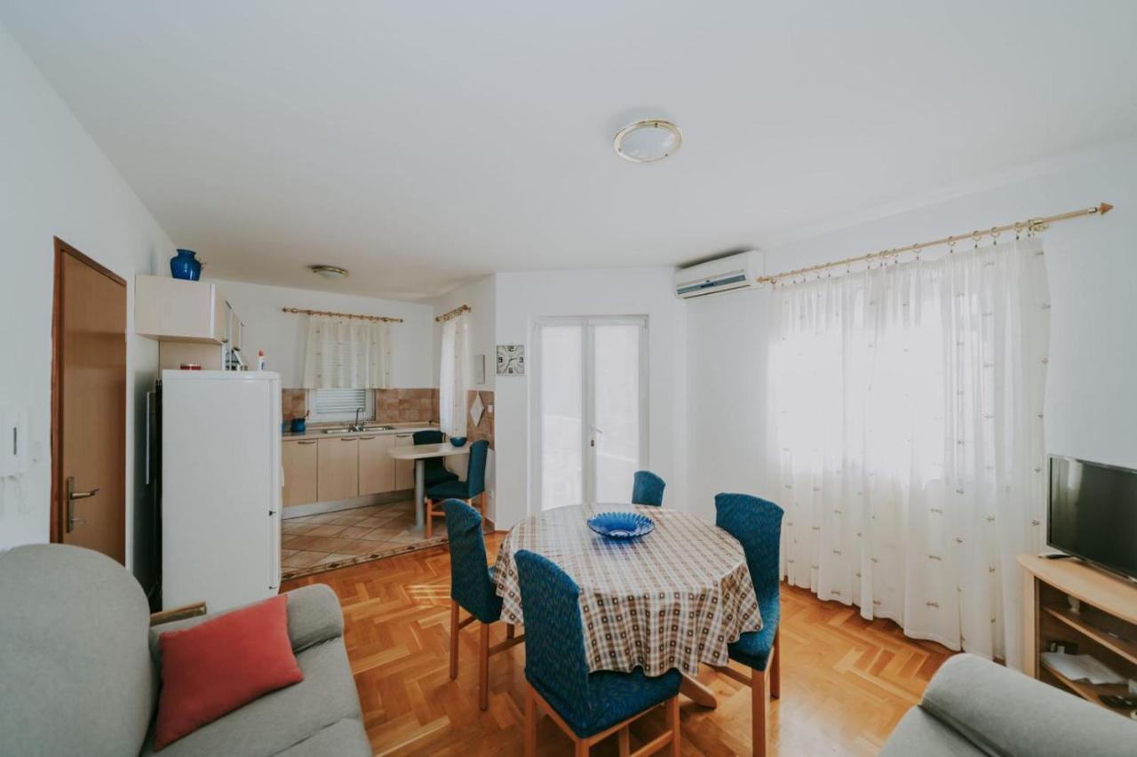 Apartman Hola Novigrad Istria Exteriör bild
