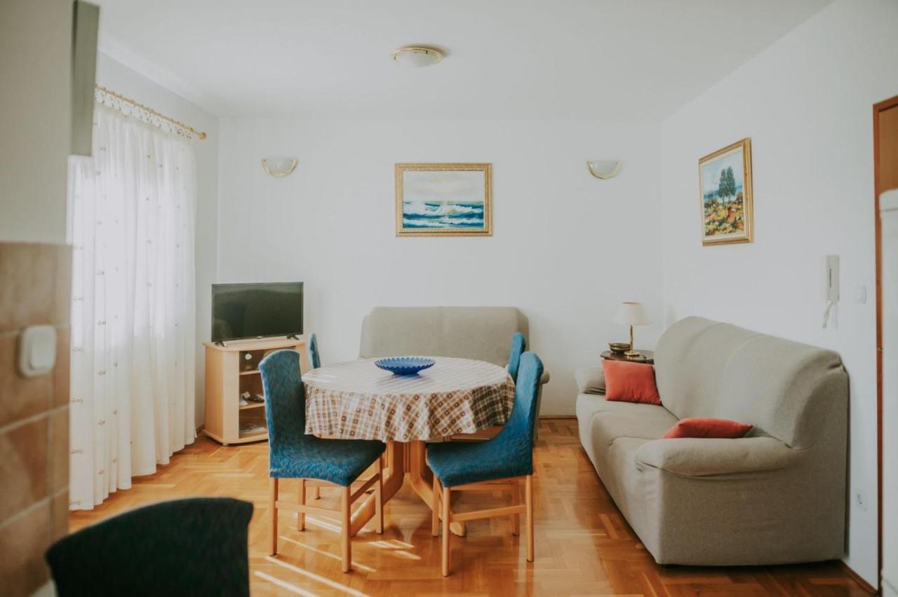 Apartman Hola Novigrad Istria Exteriör bild