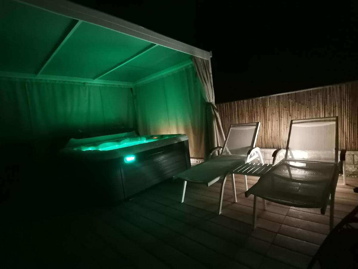Apartman Hola Novigrad Istria Exteriör bild
